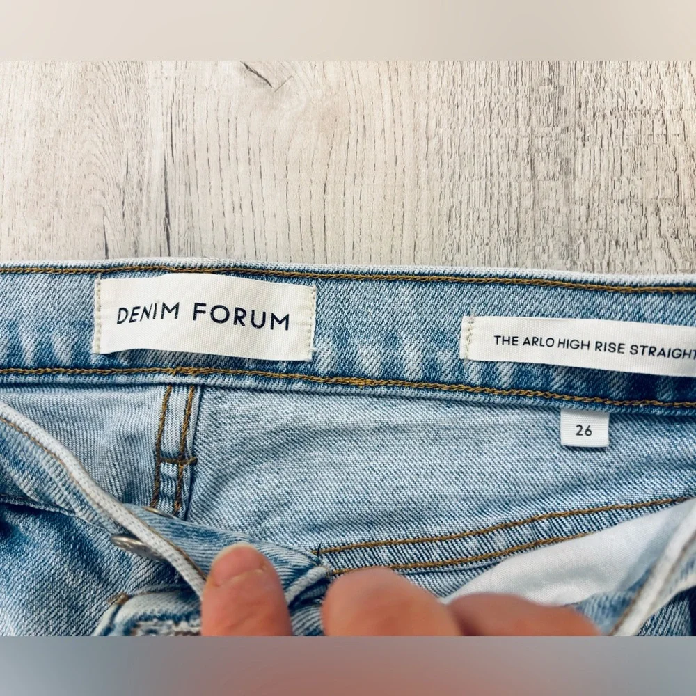 Denim Forum Aritzia Arle High Rise Straight Leg Jeans Raw Hem Size 26 - Picture 6 of 8